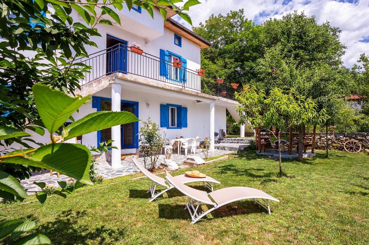 Garmen Hills Guest Houses Kültér fotó