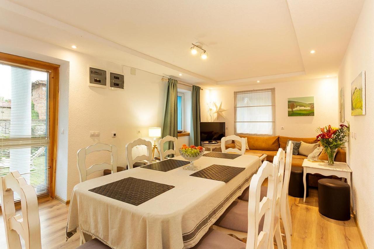 Garmen Hills Guest Houses Kültér fotó
